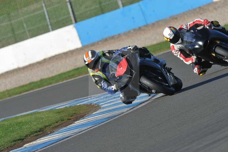 Motorcycle action photographs;donington;donington park leicestershire;donington photographs;event digital images;eventdigitalimages;no limits trackday;peter wileman photography;trackday;trackday digital images;trackday photos