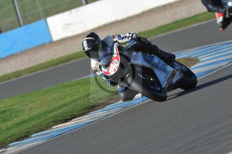 Motorcycle action photographs;donington;donington park leicestershire;donington photographs;event digital images;eventdigitalimages;no limits trackday;peter wileman photography;trackday;trackday digital images;trackday photos