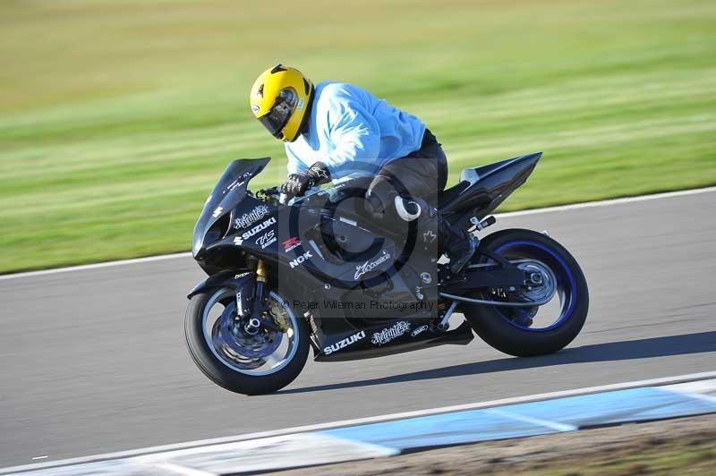 Motorcycle action photographs;donington;donington park leicestershire;donington photographs;event digital images;eventdigitalimages;no limits trackday;peter wileman photography;trackday;trackday digital images;trackday photos