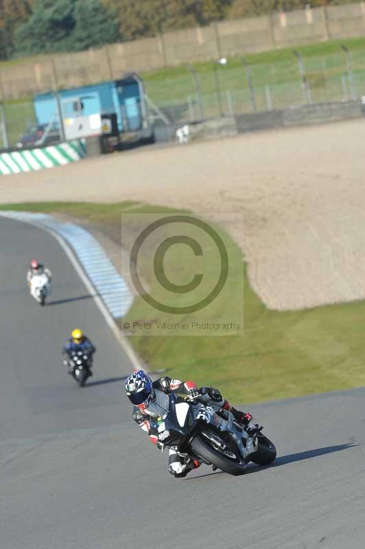 Motorcycle action photographs;donington;donington park leicestershire;donington photographs;event digital images;eventdigitalimages;no limits trackday;peter wileman photography;trackday;trackday digital images;trackday photos