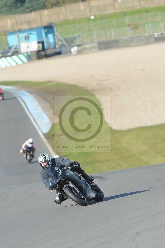 Motorcycle action photographs;donington;donington park leicestershire;donington photographs;event digital images;eventdigitalimages;no limits trackday;peter wileman photography;trackday;trackday digital images;trackday photos