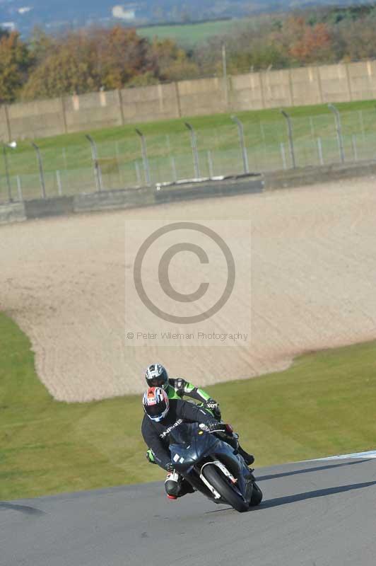 Motorcycle action photographs;donington;donington park leicestershire;donington photographs;event digital images;eventdigitalimages;no limits trackday;peter wileman photography;trackday;trackday digital images;trackday photos