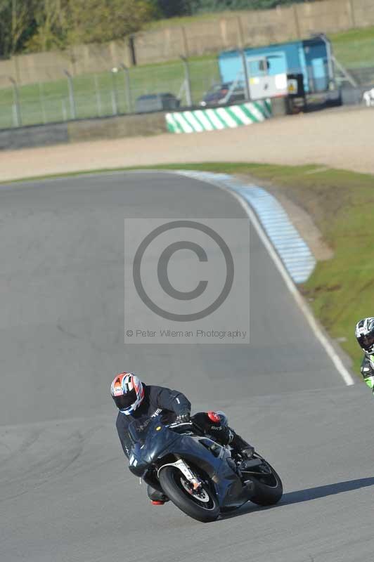 Motorcycle action photographs;donington;donington park leicestershire;donington photographs;event digital images;eventdigitalimages;no limits trackday;peter wileman photography;trackday;trackday digital images;trackday photos