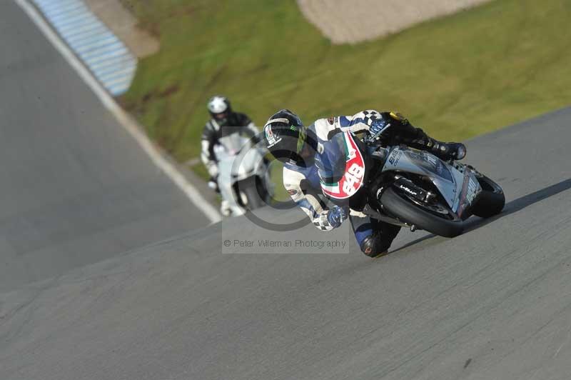 Motorcycle action photographs;donington;donington park leicestershire;donington photographs;event digital images;eventdigitalimages;no limits trackday;peter wileman photography;trackday;trackday digital images;trackday photos