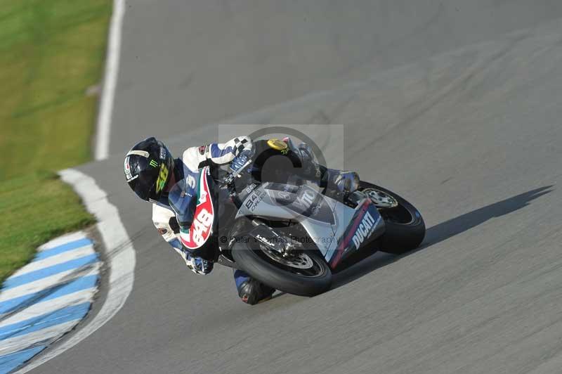 Motorcycle action photographs;donington;donington park leicestershire;donington photographs;event digital images;eventdigitalimages;no limits trackday;peter wileman photography;trackday;trackday digital images;trackday photos