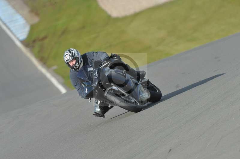 Motorcycle action photographs;donington;donington park leicestershire;donington photographs;event digital images;eventdigitalimages;no limits trackday;peter wileman photography;trackday;trackday digital images;trackday photos