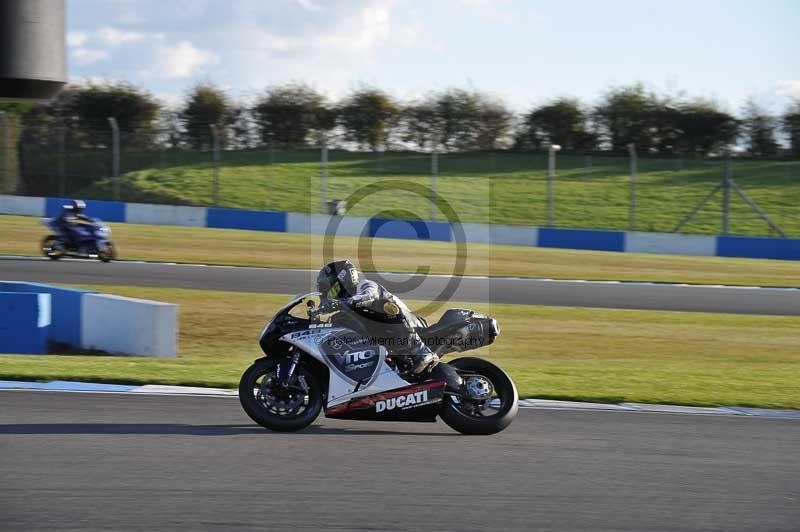 Motorcycle action photographs;donington;donington park leicestershire;donington photographs;event digital images;eventdigitalimages;no limits trackday;peter wileman photography;trackday;trackday digital images;trackday photos