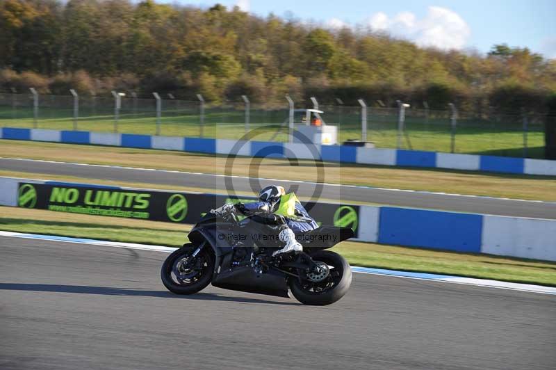 Motorcycle action photographs;donington;donington park leicestershire;donington photographs;event digital images;eventdigitalimages;no limits trackday;peter wileman photography;trackday;trackday digital images;trackday photos