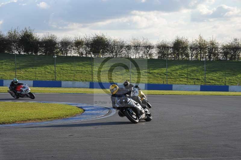 Motorcycle action photographs;donington;donington park leicestershire;donington photographs;event digital images;eventdigitalimages;no limits trackday;peter wileman photography;trackday;trackday digital images;trackday photos