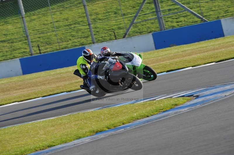 Motorcycle action photographs;donington;donington park leicestershire;donington photographs;event digital images;eventdigitalimages;no limits trackday;peter wileman photography;trackday;trackday digital images;trackday photos