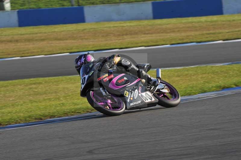 Motorcycle action photographs;donington;donington park leicestershire;donington photographs;event digital images;eventdigitalimages;no limits trackday;peter wileman photography;trackday;trackday digital images;trackday photos