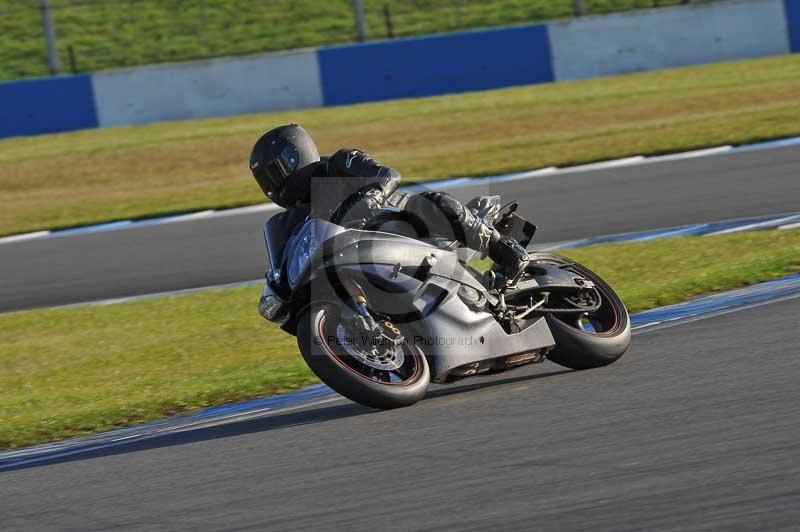 Motorcycle action photographs;donington;donington park leicestershire;donington photographs;event digital images;eventdigitalimages;no limits trackday;peter wileman photography;trackday;trackday digital images;trackday photos