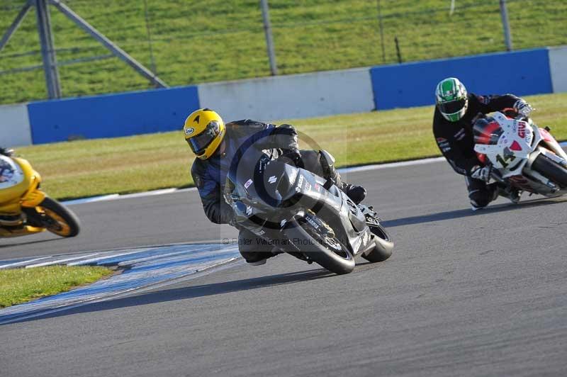 Motorcycle action photographs;donington;donington park leicestershire;donington photographs;event digital images;eventdigitalimages;no limits trackday;peter wileman photography;trackday;trackday digital images;trackday photos