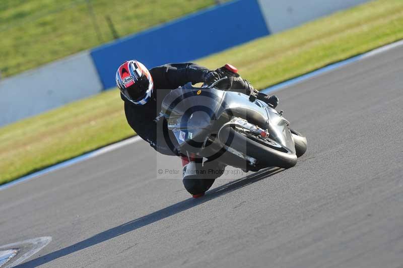 Motorcycle action photographs;donington;donington park leicestershire;donington photographs;event digital images;eventdigitalimages;no limits trackday;peter wileman photography;trackday;trackday digital images;trackday photos