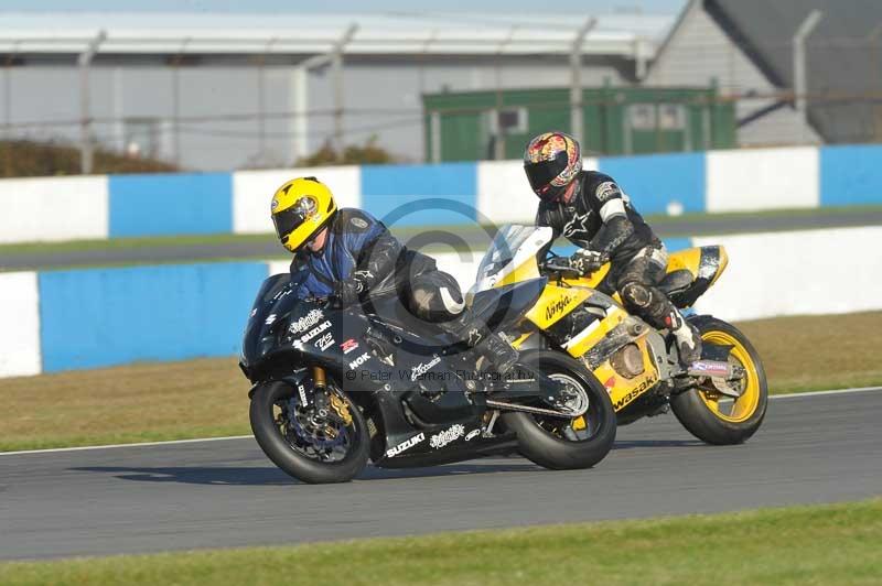 Motorcycle action photographs;donington;donington park leicestershire;donington photographs;event digital images;eventdigitalimages;no limits trackday;peter wileman photography;trackday;trackday digital images;trackday photos