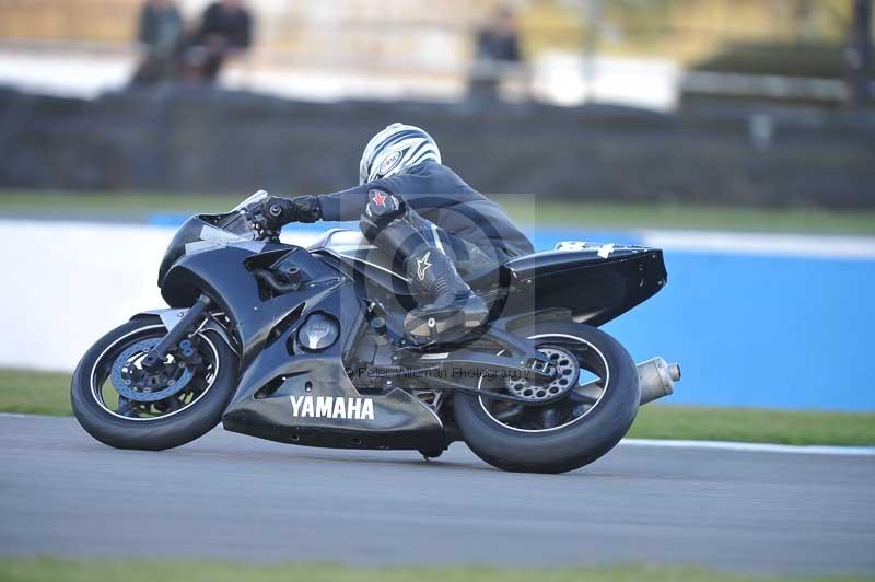 Motorcycle action photographs;donington;donington park leicestershire;donington photographs;event digital images;eventdigitalimages;no limits trackday;peter wileman photography;trackday;trackday digital images;trackday photos