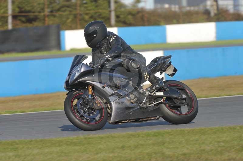 Motorcycle action photographs;donington;donington park leicestershire;donington photographs;event digital images;eventdigitalimages;no limits trackday;peter wileman photography;trackday;trackday digital images;trackday photos