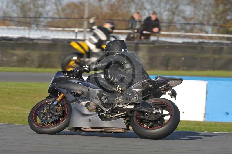 Motorcycle action photographs;donington;donington park leicestershire;donington photographs;event digital images;eventdigitalimages;no limits trackday;peter wileman photography;trackday;trackday digital images;trackday photos