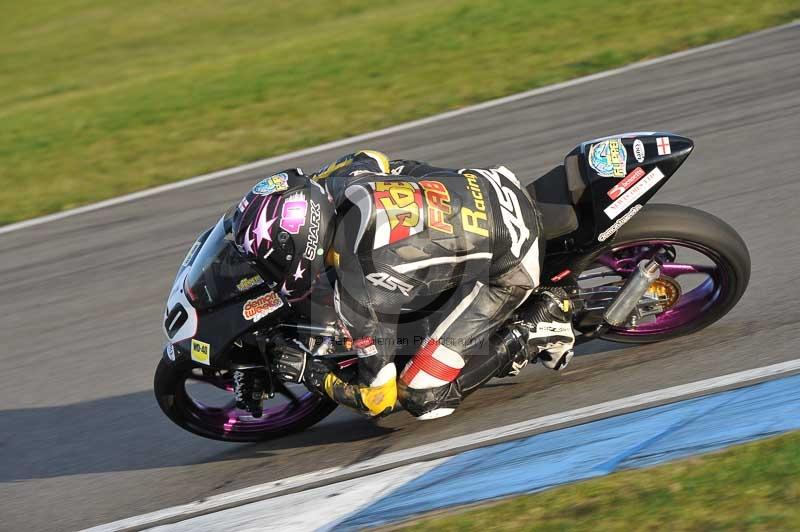 Motorcycle action photographs;donington;donington park leicestershire;donington photographs;event digital images;eventdigitalimages;no limits trackday;peter wileman photography;trackday;trackday digital images;trackday photos