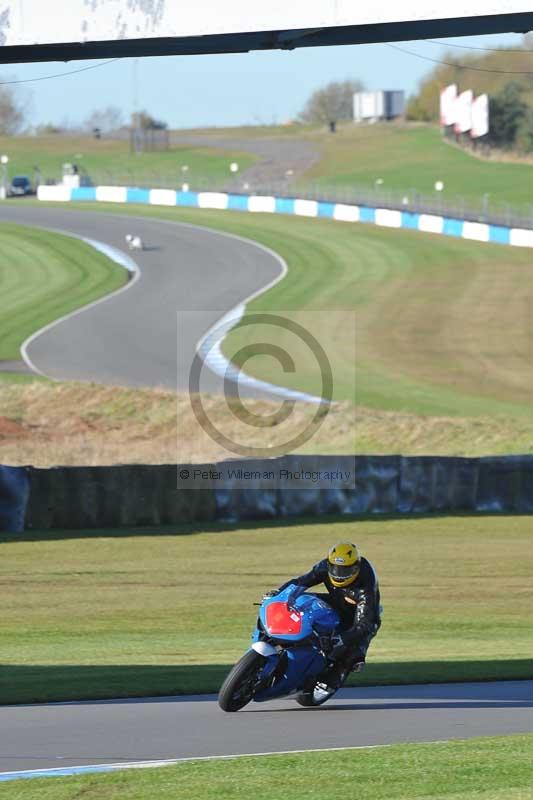 Motorcycle action photographs;donington;donington park leicestershire;donington photographs;event digital images;eventdigitalimages;no limits trackday;peter wileman photography;trackday;trackday digital images;trackday photos