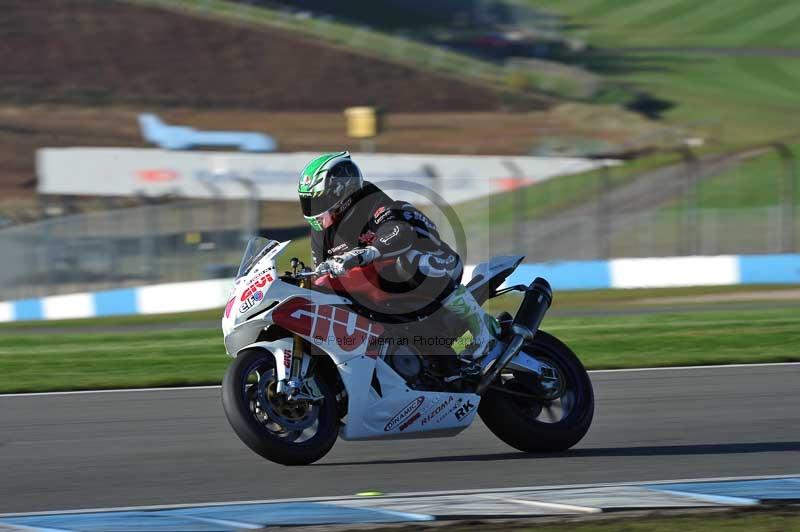 Motorcycle action photographs;donington;donington park leicestershire;donington photographs;event digital images;eventdigitalimages;no limits trackday;peter wileman photography;trackday;trackday digital images;trackday photos