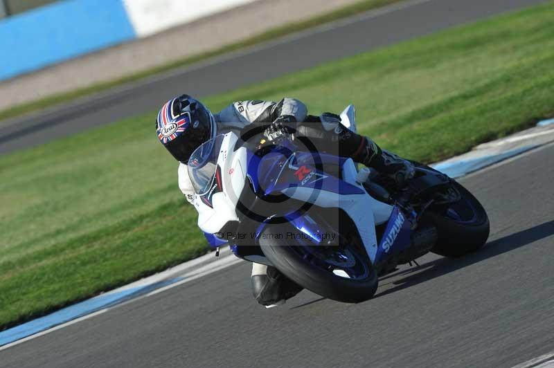 Motorcycle action photographs;donington;donington park leicestershire;donington photographs;event digital images;eventdigitalimages;no limits trackday;peter wileman photography;trackday;trackday digital images;trackday photos