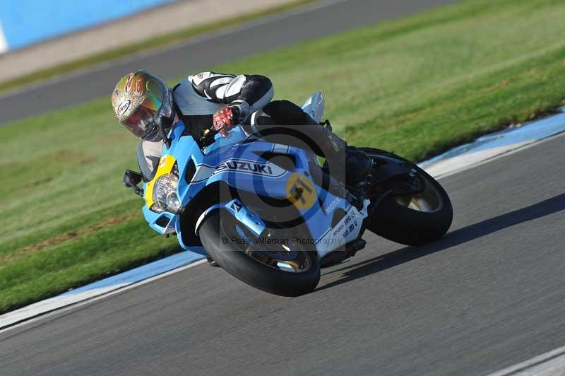 Motorcycle action photographs;donington;donington park leicestershire;donington photographs;event digital images;eventdigitalimages;no limits trackday;peter wileman photography;trackday;trackday digital images;trackday photos