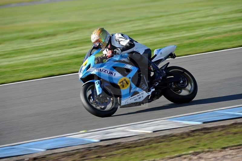 Motorcycle action photographs;donington;donington park leicestershire;donington photographs;event digital images;eventdigitalimages;no limits trackday;peter wileman photography;trackday;trackday digital images;trackday photos