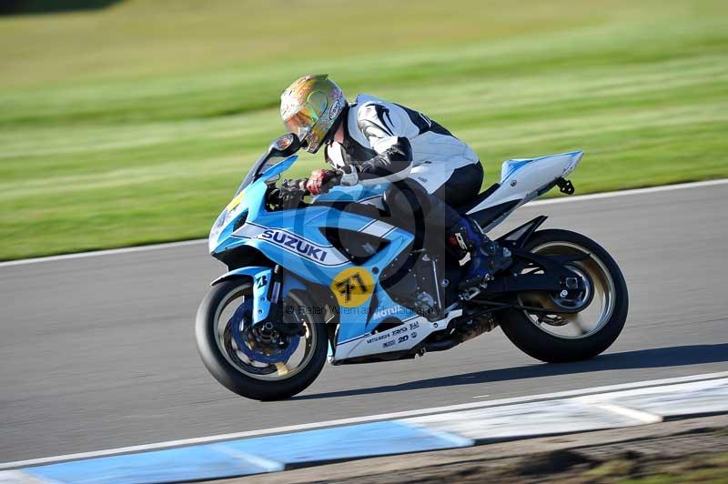 Motorcycle action photographs;donington;donington park leicestershire;donington photographs;event digital images;eventdigitalimages;no limits trackday;peter wileman photography;trackday;trackday digital images;trackday photos