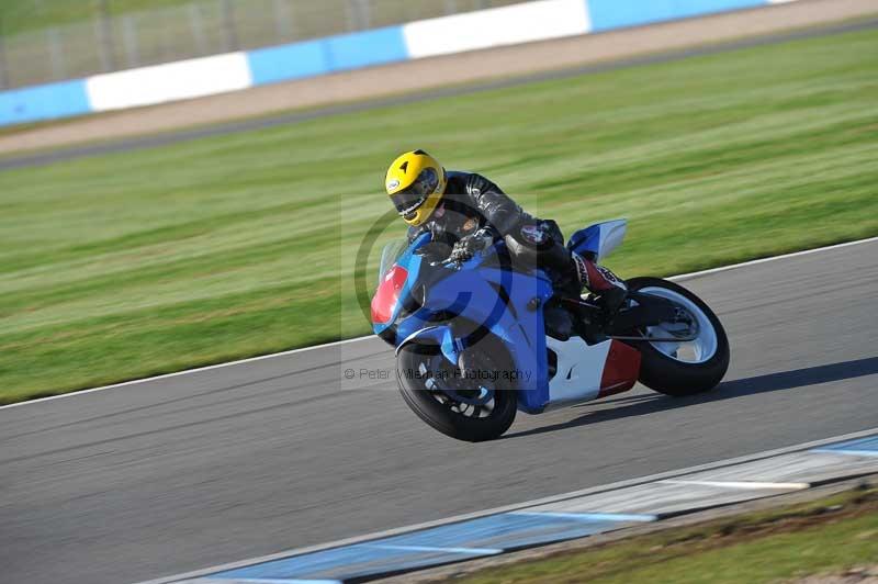 Motorcycle action photographs;donington;donington park leicestershire;donington photographs;event digital images;eventdigitalimages;no limits trackday;peter wileman photography;trackday;trackday digital images;trackday photos