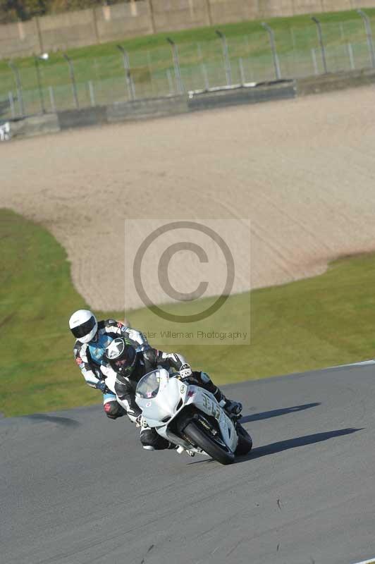 Motorcycle action photographs;donington;donington park leicestershire;donington photographs;event digital images;eventdigitalimages;no limits trackday;peter wileman photography;trackday;trackday digital images;trackday photos