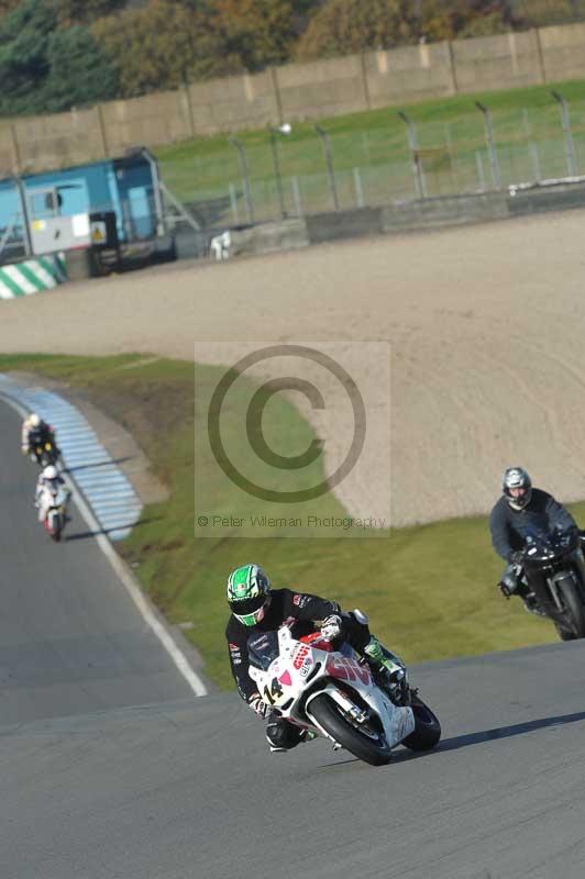 Motorcycle action photographs;donington;donington park leicestershire;donington photographs;event digital images;eventdigitalimages;no limits trackday;peter wileman photography;trackday;trackday digital images;trackday photos