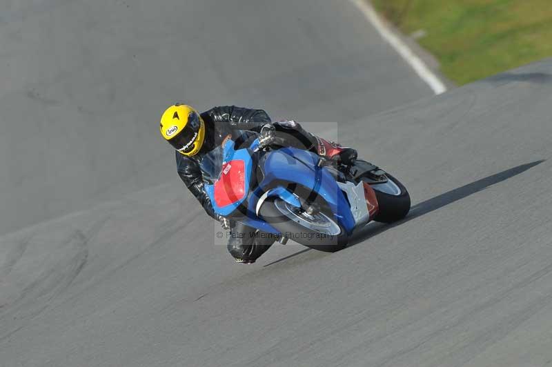 Motorcycle action photographs;donington;donington park leicestershire;donington photographs;event digital images;eventdigitalimages;no limits trackday;peter wileman photography;trackday;trackday digital images;trackday photos