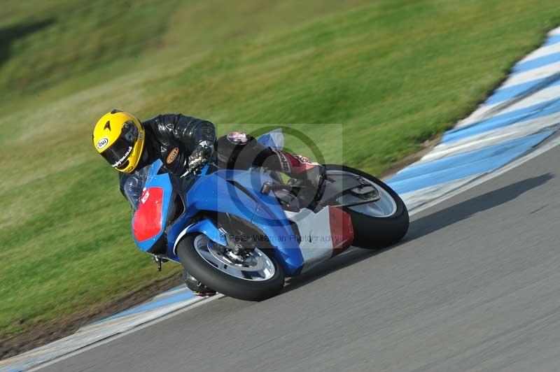 Motorcycle action photographs;donington;donington park leicestershire;donington photographs;event digital images;eventdigitalimages;no limits trackday;peter wileman photography;trackday;trackday digital images;trackday photos