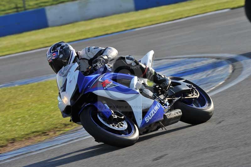 Motorcycle action photographs;donington;donington park leicestershire;donington photographs;event digital images;eventdigitalimages;no limits trackday;peter wileman photography;trackday;trackday digital images;trackday photos