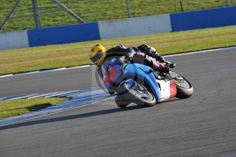 Motorcycle action photographs;donington;donington park leicestershire;donington photographs;event digital images;eventdigitalimages;no limits trackday;peter wileman photography;trackday;trackday digital images;trackday photos