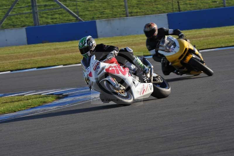 Motorcycle action photographs;donington;donington park leicestershire;donington photographs;event digital images;eventdigitalimages;no limits trackday;peter wileman photography;trackday;trackday digital images;trackday photos