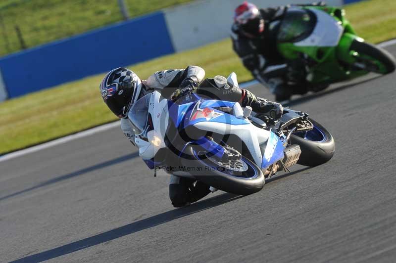 Motorcycle action photographs;donington;donington park leicestershire;donington photographs;event digital images;eventdigitalimages;no limits trackday;peter wileman photography;trackday;trackday digital images;trackday photos