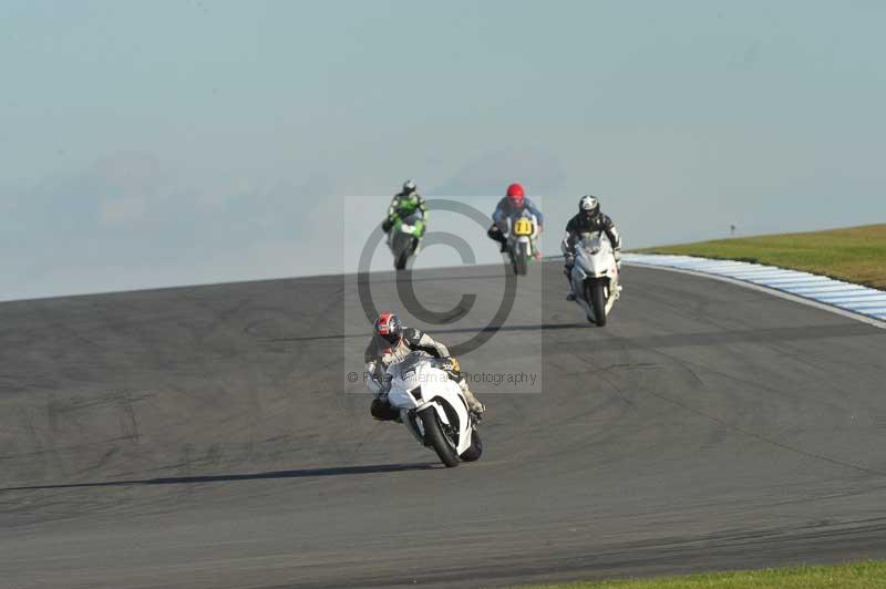 Motorcycle action photographs;donington;donington park leicestershire;donington photographs;event digital images;eventdigitalimages;no limits trackday;peter wileman photography;trackday;trackday digital images;trackday photos