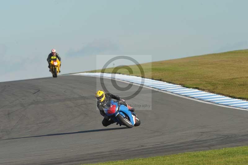 Motorcycle action photographs;donington;donington park leicestershire;donington photographs;event digital images;eventdigitalimages;no limits trackday;peter wileman photography;trackday;trackday digital images;trackday photos