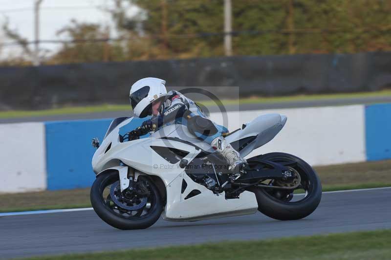 Motorcycle action photographs;donington;donington park leicestershire;donington photographs;event digital images;eventdigitalimages;no limits trackday;peter wileman photography;trackday;trackday digital images;trackday photos