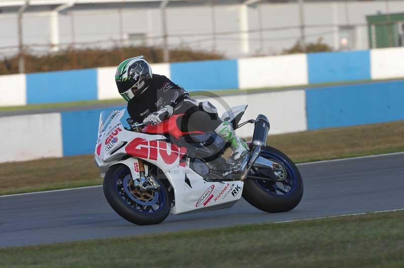 Motorcycle action photographs;donington;donington park leicestershire;donington photographs;event digital images;eventdigitalimages;no limits trackday;peter wileman photography;trackday;trackday digital images;trackday photos