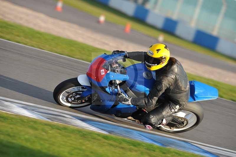 Motorcycle action photographs;donington;donington park leicestershire;donington photographs;event digital images;eventdigitalimages;no limits trackday;peter wileman photography;trackday;trackday digital images;trackday photos