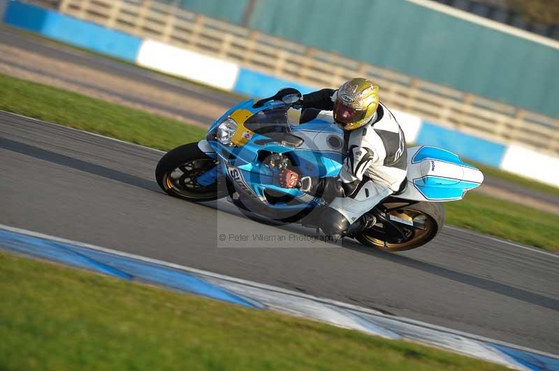 Motorcycle action photographs;donington;donington park leicestershire;donington photographs;event digital images;eventdigitalimages;no limits trackday;peter wileman photography;trackday;trackday digital images;trackday photos