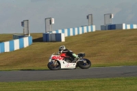 Motorcycle-action-photographs;donington;donington-park-leicestershire;donington-photographs;event-digital-images;eventdigitalimages;no-limits-trackday;peter-wileman-photography;trackday;trackday-digital-images;trackday-photos