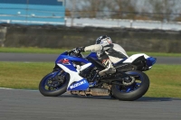 Motorcycle-action-photographs;donington;donington-park-leicestershire;donington-photographs;event-digital-images;eventdigitalimages;no-limits-trackday;peter-wileman-photography;trackday;trackday-digital-images;trackday-photos