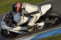 Motorcycle-action-photographs;donington;donington-park-leicestershire;donington-photographs;event-digital-images;eventdigitalimages;no-limits-trackday;peter-wileman-photography;trackday;trackday-digital-images;trackday-photos