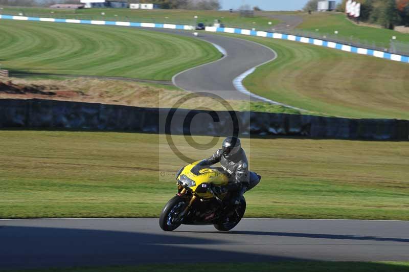 Motorcycle action photographs;donington;donington park leicestershire;donington photographs;event digital images;eventdigitalimages;no limits trackday;peter wileman photography;trackday;trackday digital images;trackday photos