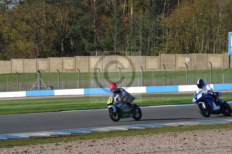 Motorcycle action photographs;donington;donington park leicestershire;donington photographs;event digital images;eventdigitalimages;no limits trackday;peter wileman photography;trackday;trackday digital images;trackday photos