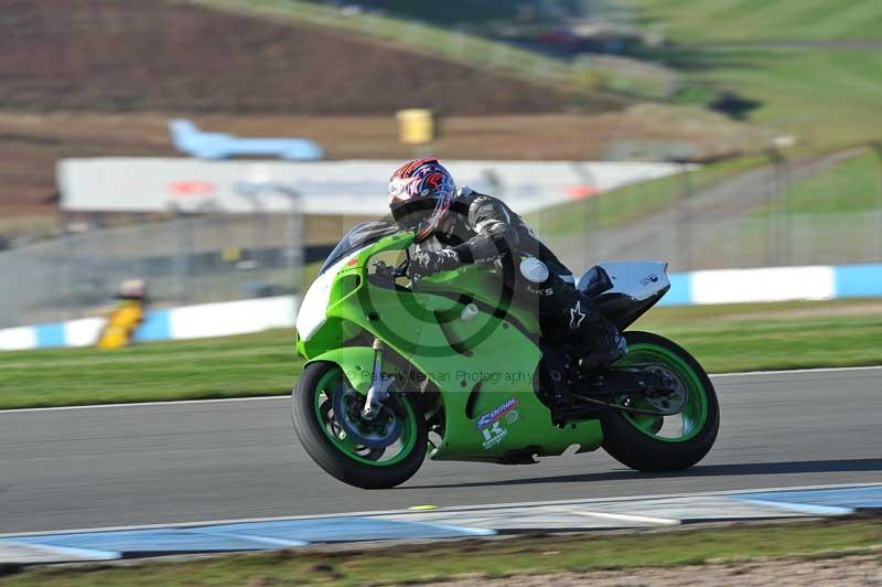 Motorcycle action photographs;donington;donington park leicestershire;donington photographs;event digital images;eventdigitalimages;no limits trackday;peter wileman photography;trackday;trackday digital images;trackday photos